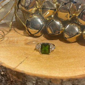 beautiful deep emerald ring